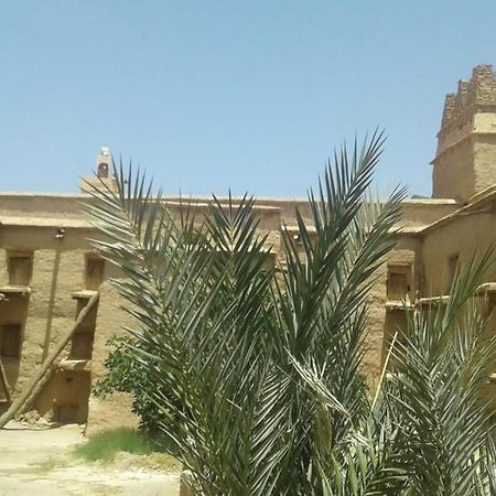 Amtoudi Aventure Apartment Id Aissa Luaran gambar