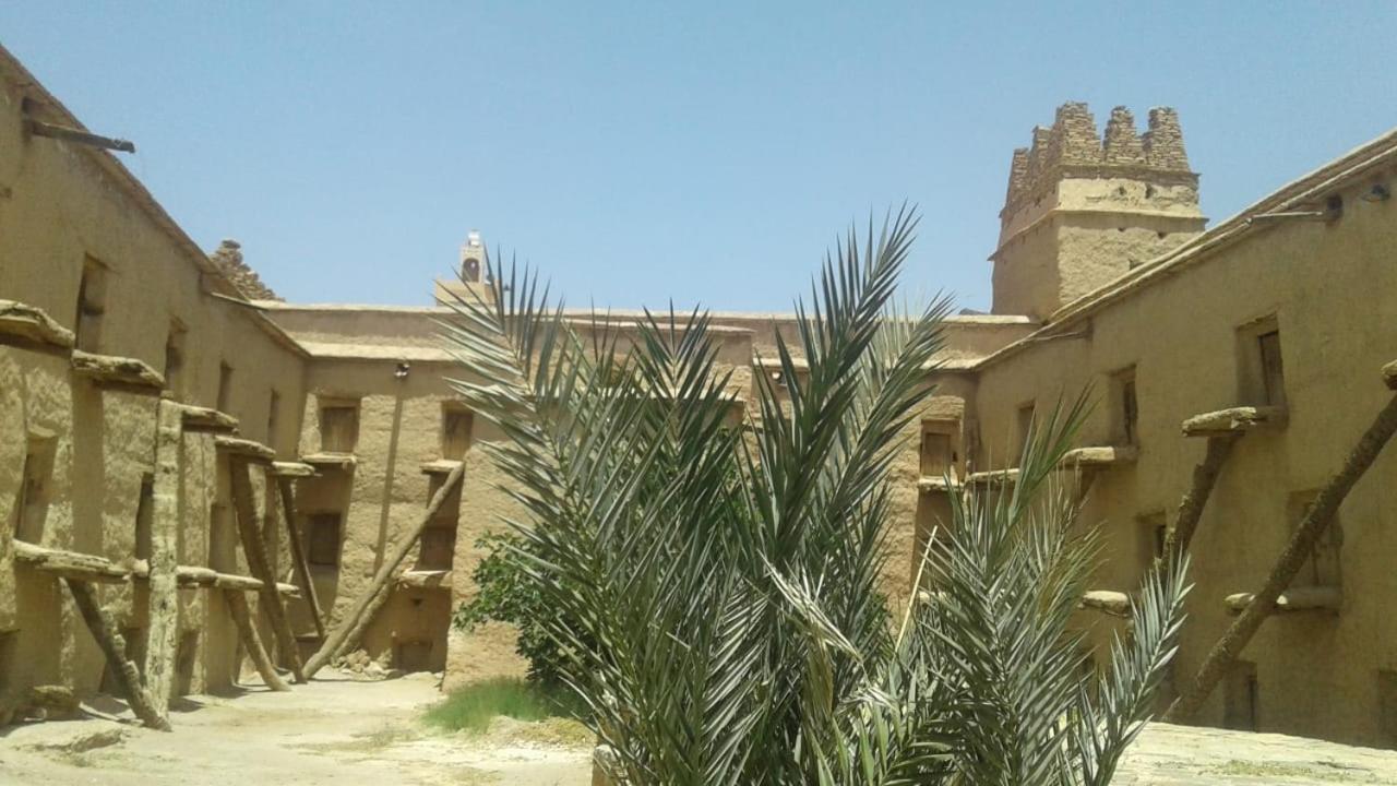 Amtoudi Aventure Apartment Id Aissa Luaran gambar